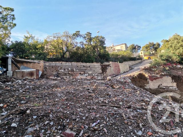 Terrain &agrave; vendre - 1913 m2 - Roquebrune Sur Argens - 83 - PROVENCE-ALPES-COTE-D-AZUR