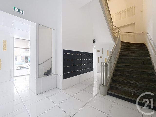 Appartement T2 à vendre - 2 pièces - 63,07 m2 - Reims - 51 - CHAMPAGNE-ARDENNE