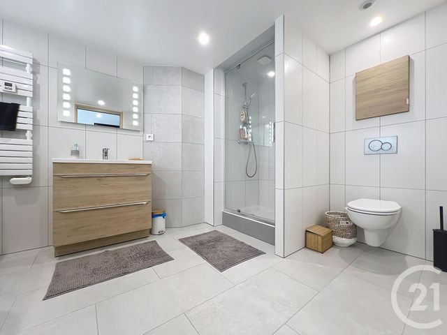 Appartement T2 à vendre - 2 pièces - 63,07 m2 - Reims - 51 - CHAMPAGNE-ARDENNE