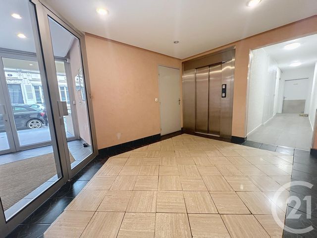 Appartement &agrave; vendre - 3 pi&egrave;ces - 70,55 m2 - Reims - 51 - CHAMPAGNE-ARDENNE