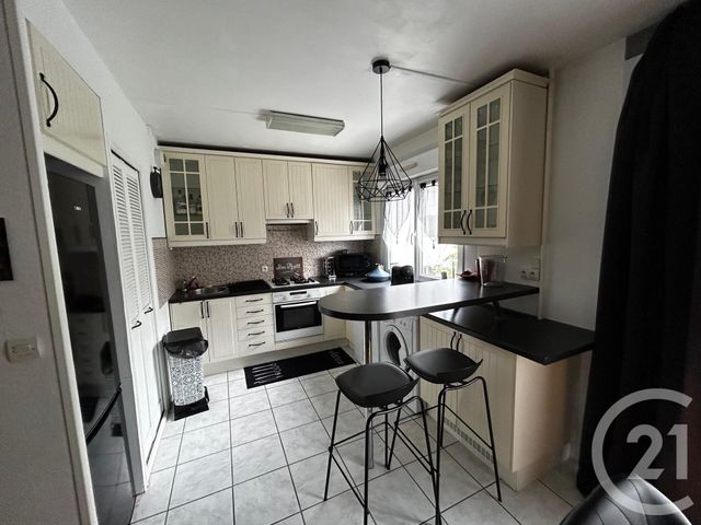 Appartement F3 à louer - 3 pièces - 59,65 m2 - Reims - 51 - CHAMPAGNE-ARDENNE