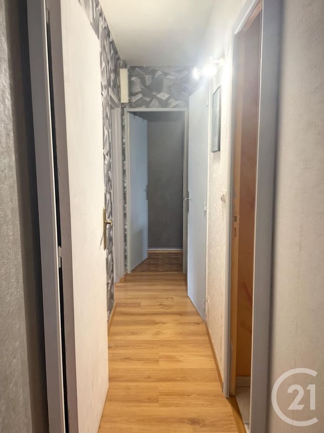 Appartement F3 à louer - 3 pièces - 59,65 m2 - Reims - 51 - CHAMPAGNE-ARDENNE