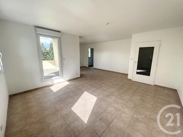 Appartement F3 à louer - 3 pièces - 77,83 m2 - Betheny - 51 - CHAMPAGNE-ARDENNE