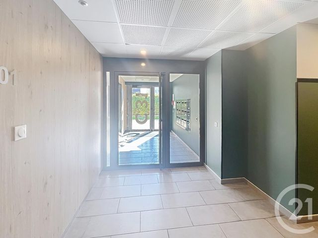 Appartement T3 à vendre - 4 pièces - 68,43 m2 - Bezannes - 51 - CHAMPAGNE-ARDENNE