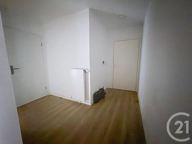 Appartement T3 à vendre - 4 pièces - 68,43 m2 - Bezannes - 51 - CHAMPAGNE-ARDENNE