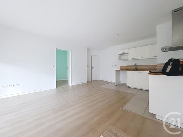 Appartement T3 à vendre - 4 pièces - 68,43 m2 - Bezannes - 51 - CHAMPAGNE-ARDENNE