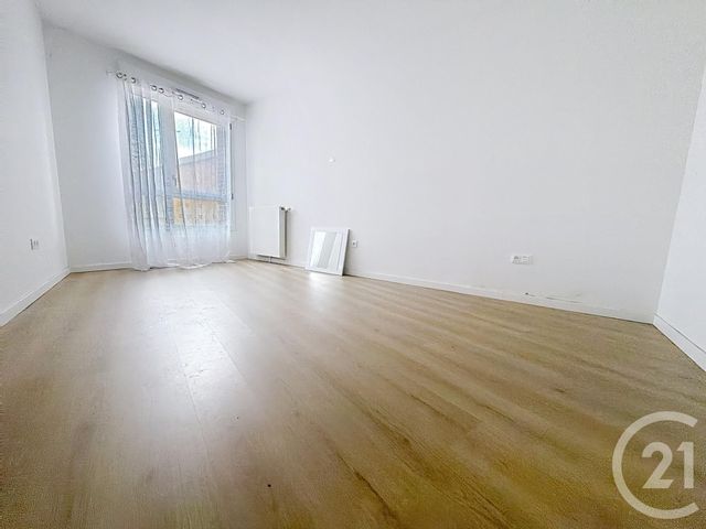 Appartement T3 à vendre - 4 pièces - 68,43 m2 - Bezannes - 51 - CHAMPAGNE-ARDENNE