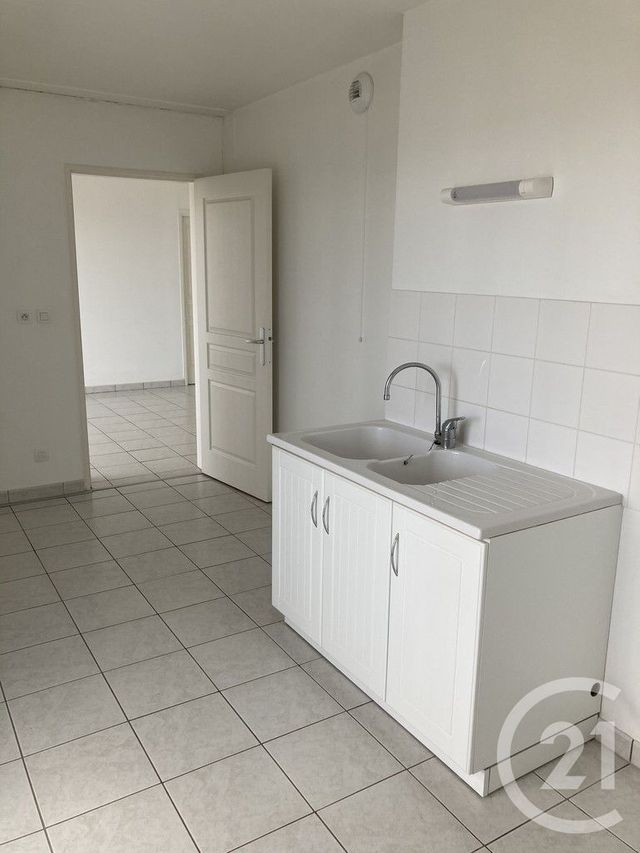 Appartement F3 à louer - 3 pièces - 59,52 m2 - Reims - 51 - CHAMPAGNE-ARDENNE