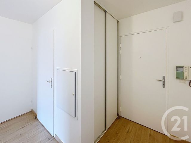 Appartement T3 à louer - 3 pièces - 62,90 m2 - Reims - 51 - CHAMPAGNE-ARDENNE