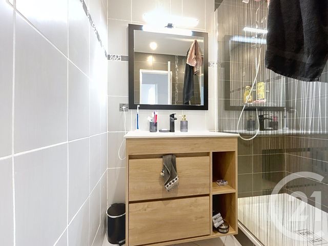 Appartement T3 &agrave; louer - 3 pi&egrave;ces - 79 m2 - Reims - 51 - CHAMPAGNE-ARDENNE