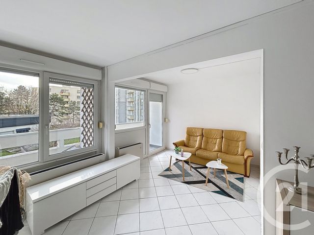 Appartement T3 &agrave; louer - 3 pi&egrave;ces - 79 m2 - Reims - 51 - CHAMPAGNE-ARDENNE