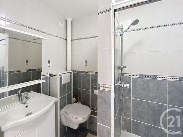 Appartement T2 à louer - 2 pièces - 48 m2 - Reims - 51 - CHAMPAGNE-ARDENNE