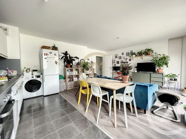 Appartement T3 à louer - 3 pièces - 66,56 m2 - Reims - 51 - CHAMPAGNE-ARDENNE