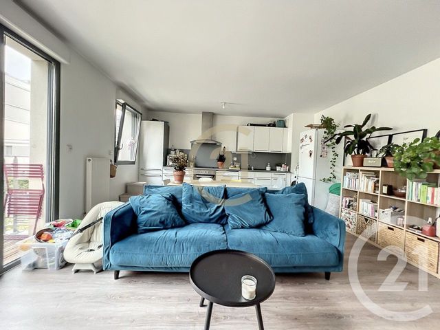 Appartement T3 à louer - 3 pièces - 66,56 m2 - Reims - 51 - CHAMPAGNE-ARDENNE