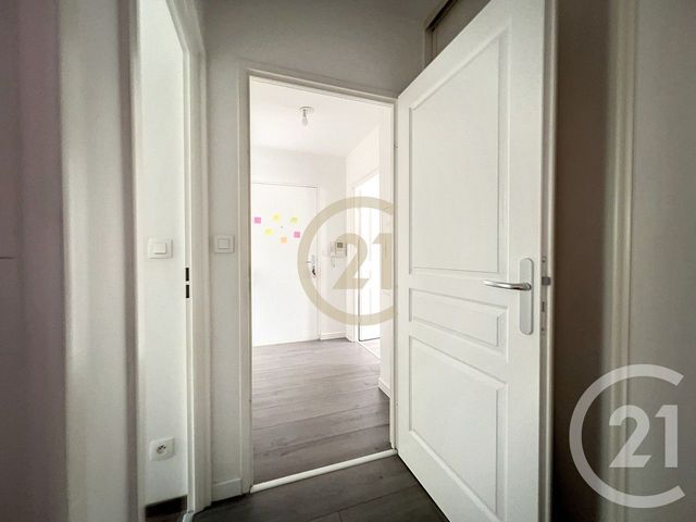 Appartement T3 à louer - 3 pièces - 66,56 m2 - Reims - 51 - CHAMPAGNE-ARDENNE