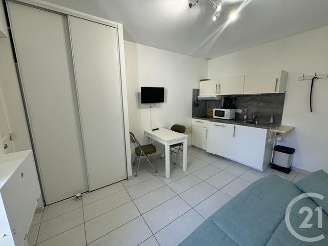 Appartement F1 à louer - 1 pièce - 18 m2 - Reims - 51 - CHAMPAGNE-ARDENNE