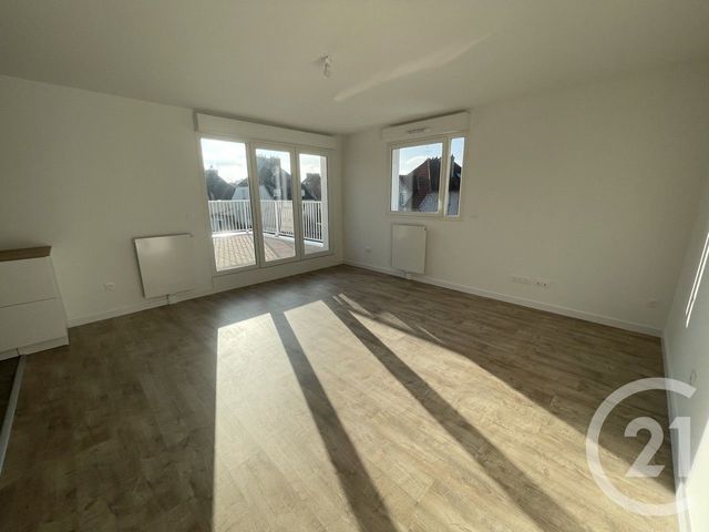 Appartement T3 à louer - 3 pièces - 66,60 m2 - Reims - 51 - CHAMPAGNE-ARDENNE
