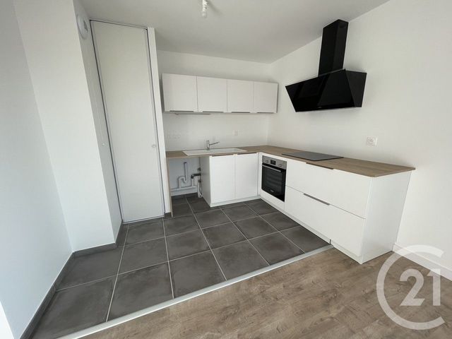 Appartement T3 à louer - 3 pièces - 66,60 m2 - Reims - 51 - CHAMPAGNE-ARDENNE