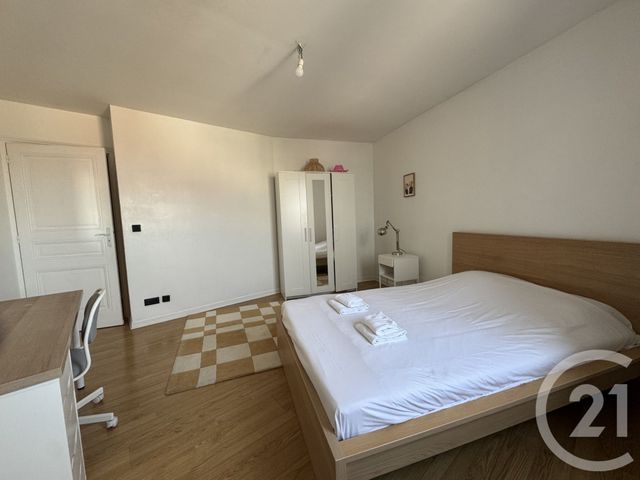 Appartement F4 &agrave; louer - 4 pi&egrave;ces - 79,21 m2 - Reims - 51 - CHAMPAGNE-ARDENNE