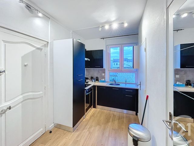 Appartement T2 &agrave; louer - 2 pi&egrave;ces - 35,55 m2 - Reims - 51 - CHAMPAGNE-ARDENNE