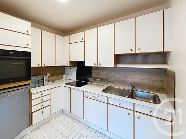 Appartement T2 &agrave; louer - 2 pi&egrave;ces - 47 m2 - Reims - 51 - CHAMPAGNE-ARDENNE