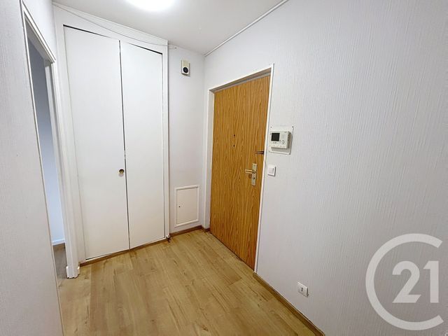 Appartement T2 &agrave; louer - 2 pi&egrave;ces - 47 m2 - Reims - 51 - CHAMPAGNE-ARDENNE