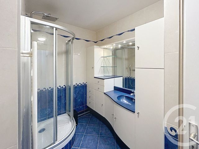 Appartement T2 &agrave; louer - 2 pi&egrave;ces - 47 m2 - Reims - 51 - CHAMPAGNE-ARDENNE