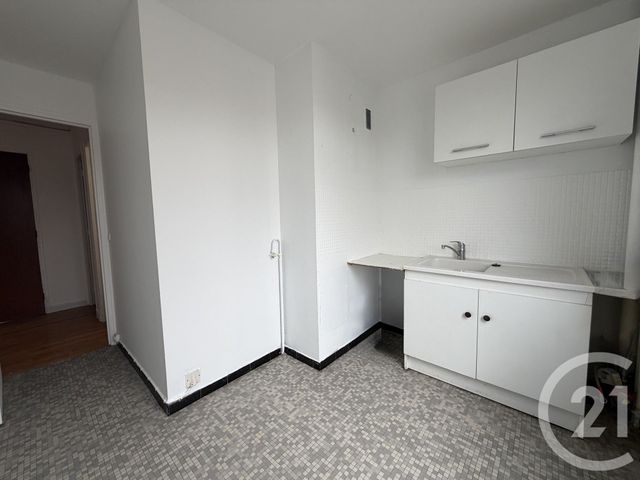 Appartement F1 bis &agrave; louer - 2 pi&egrave;ces - 43 m2 - Reims - 51 - CHAMPAGNE-ARDENNE