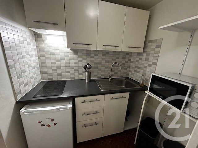 Appartement Studio &agrave; louer - 1 pi&egrave;ce - 21 m2 - Reims - 51 - CHAMPAGNE-ARDENNE