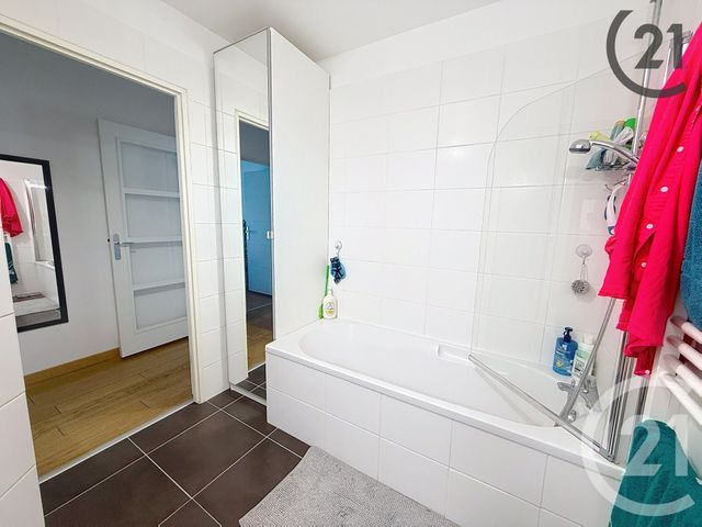 Appartement T3 &agrave; louer - 3 pi&egrave;ces - 74 m2 - Reims - 51 - CHAMPAGNE-ARDENNE