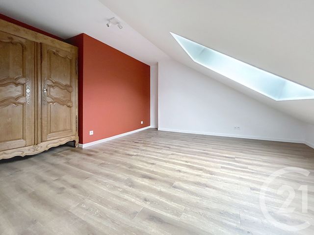 Appartement T4 &agrave; louer - 4 pi&egrave;ces - 81,13 m2 - Reims - 51 - CHAMPAGNE-ARDENNE