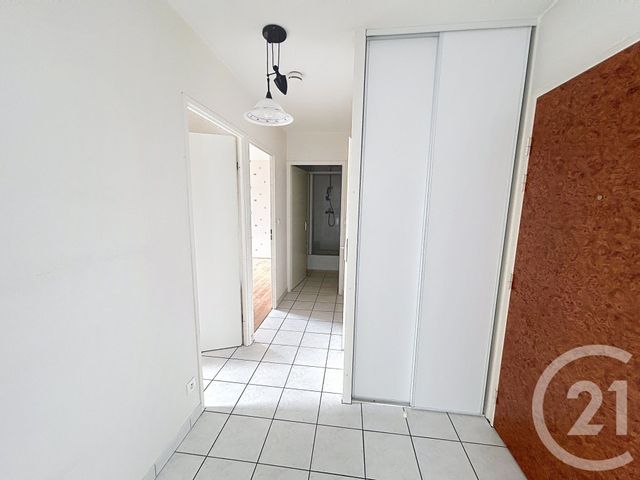 Appartement F2 &agrave; louer - 2 pi&egrave;ces - 55,20 m2 - Reims - 51 - CHAMPAGNE-ARDENNE