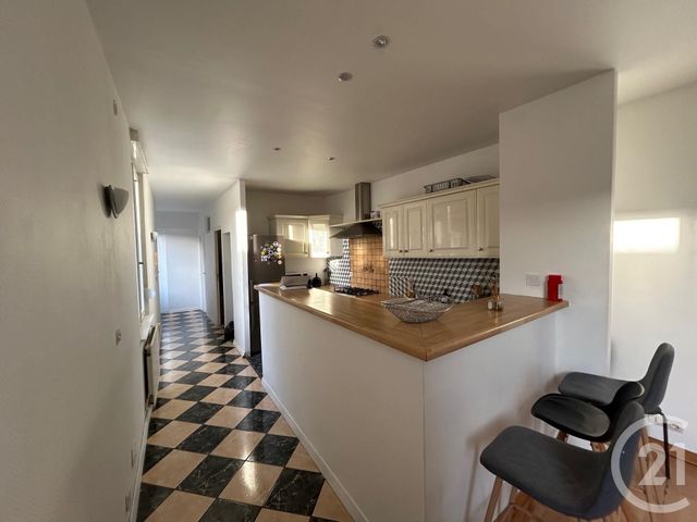 Appartement T5 &agrave; louer - 5 pi&egrave;ces - 123 m2 - Reims - 51 - CHAMPAGNE-ARDENNE