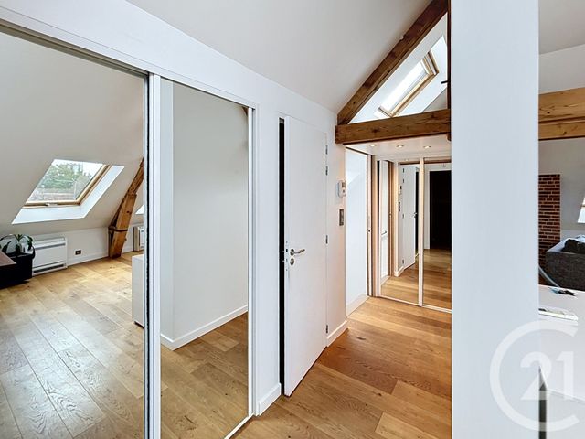 Appartement T2 &agrave; louer - 2 pi&egrave;ces - 55,56 m2 - Reims - 51 - CHAMPAGNE-ARDENNE