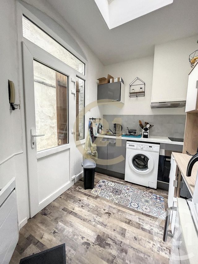 Appartement Studio &agrave; louer - 1 pi&egrave;ce - 29 m2 - Reims - 51 - CHAMPAGNE-ARDENNE