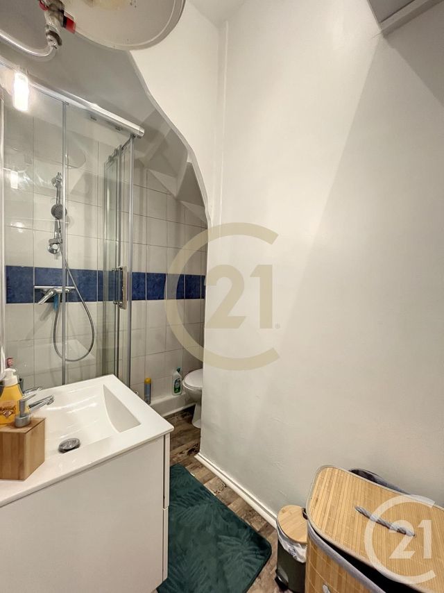 Appartement Studio &agrave; louer - 1 pi&egrave;ce - 29 m2 - Reims - 51 - CHAMPAGNE-ARDENNE