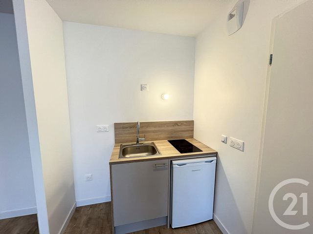 Appartement F2 &agrave; louer - 2 pi&egrave;ces - 45,30 m2 - Reims - 51 - CHAMPAGNE-ARDENNE