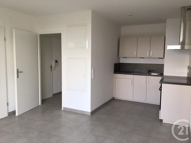 Appartement F2 &agrave; louer - 2 pi&egrave;ces - 40,12 m2 - Reims - 51 - CHAMPAGNE-ARDENNE