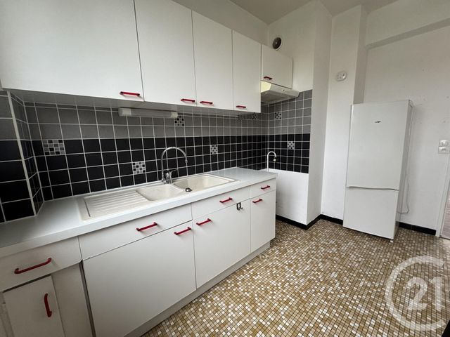 Appartement F3 &agrave; louer - 3 pi&egrave;ces - 68,20 m2 - Reims - 51 - CHAMPAGNE-ARDENNE