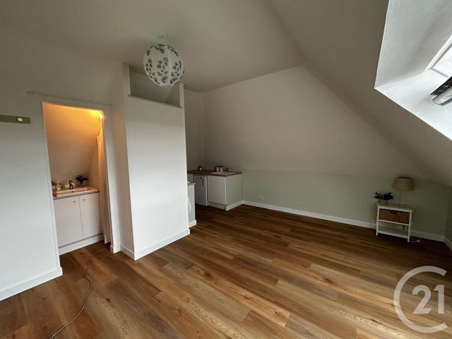 Appartement Studio &agrave; louer - 1 pi&egrave;ce - 14,81 m2 - Reims - 51 - CHAMPAGNE-ARDENNE
