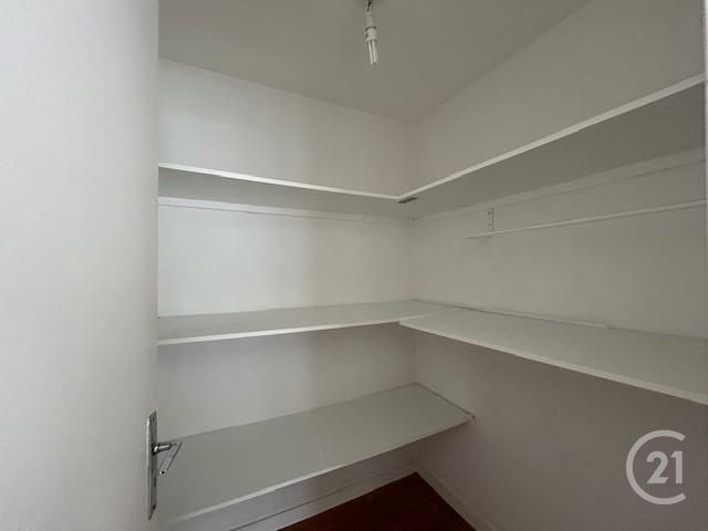 Appartement T4 &agrave; louer - 3 pi&egrave;ces - 74 m2 - Reims - 51 - CHAMPAGNE-ARDENNE