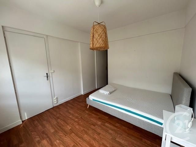 Appartement T4 &agrave; louer - 3 pi&egrave;ces - 74 m2 - Reims - 51 - CHAMPAGNE-ARDENNE