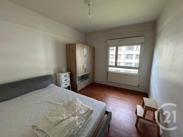 Appartement T4 &agrave; louer - 3 pi&egrave;ces - 74 m2 - Reims - 51 - CHAMPAGNE-ARDENNE