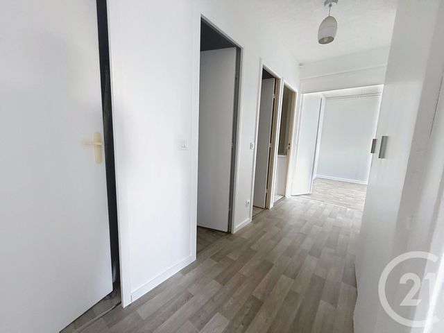 Appartement T2 &agrave; louer - 2 pi&egrave;ces - 59,54 m2 - Reims - 51 - CHAMPAGNE-ARDENNE