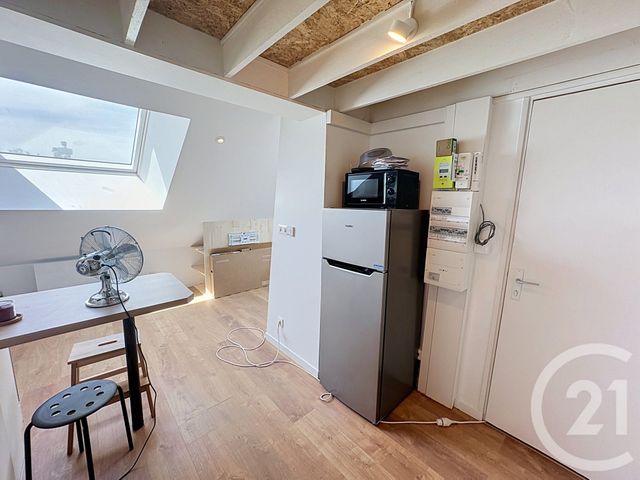 Appartement T1 &agrave; louer - 1 pi&egrave;ce - 14,10 m2 - Reims - 51 - CHAMPAGNE-ARDENNE