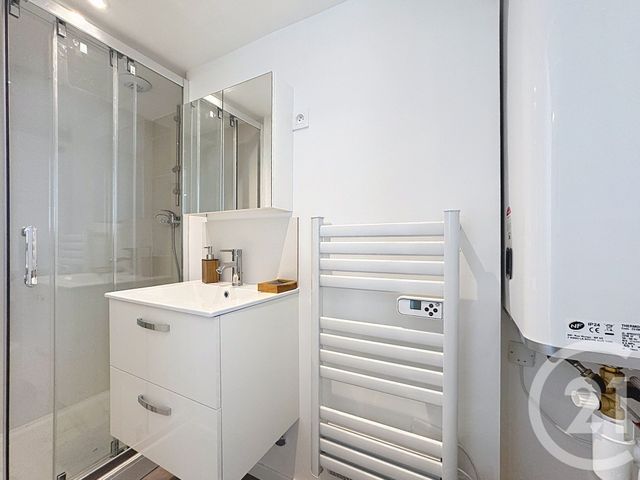 Appartement T1 &agrave; louer - 1 pi&egrave;ce - 14,10 m2 - Reims - 51 - CHAMPAGNE-ARDENNE