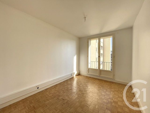 Appartement F3 &agrave; louer - 3 pi&egrave;ces - 75,64 m2 - Reims - 51 - CHAMPAGNE-ARDENNE