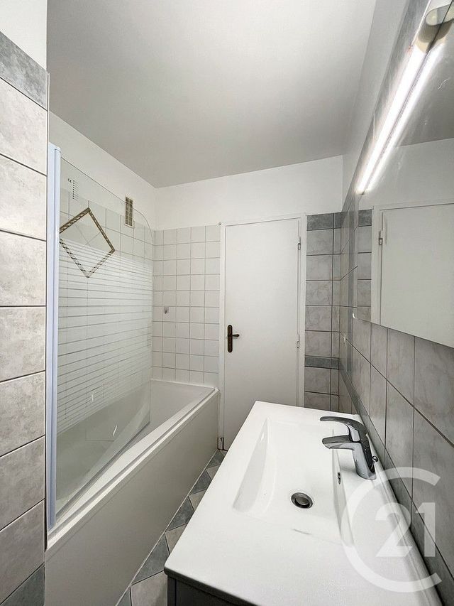 Appartement F3 &agrave; louer - 3 pi&egrave;ces - 75,64 m2 - Reims - 51 - CHAMPAGNE-ARDENNE