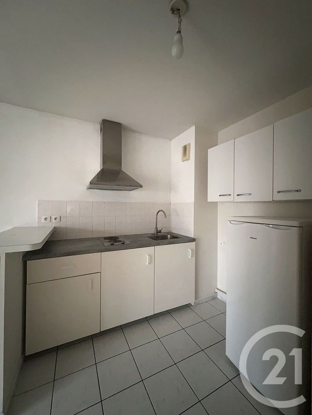 Appartement F2 &agrave; louer - 2 pi&egrave;ces - 45,30 m2 - Reims - 51 - CHAMPAGNE-ARDENNE