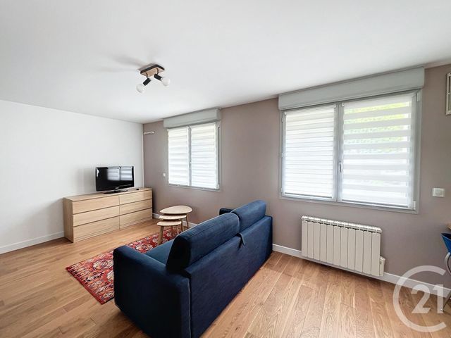 Appartement Studio &agrave; louer - 1 pi&egrave;ce - 31,40 m2 - Reims - 51 - CHAMPAGNE-ARDENNE